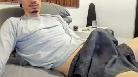 DigBreed online show from August 4, 1:57 am