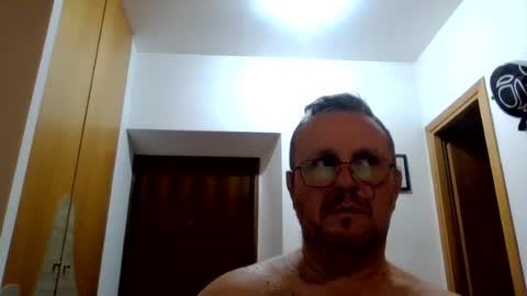 modesto1969 online show from July 5, 8:23 pm