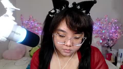 Molly online show from August 11, 6:15 am