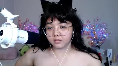 Molly online show from August 15, 2:10 pm