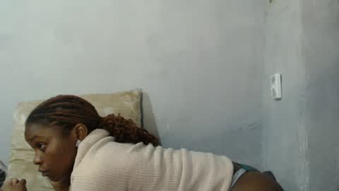 moghelslay online show from June 14, 11:57 pm