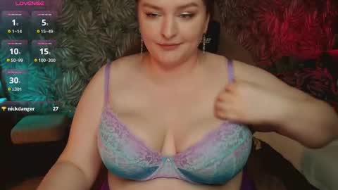 moisofi online show from June 9, 8:04 pm