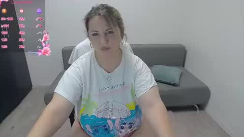 erika online show from August 9, 9:10 am