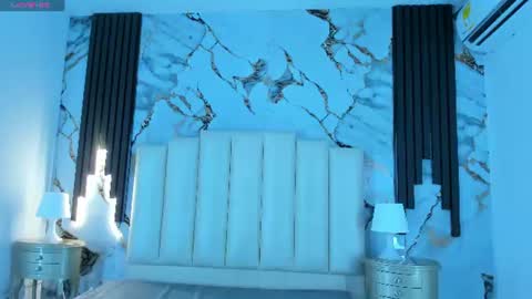 Hey Guys  Im Mollie online show from August 13, 12:41 pm