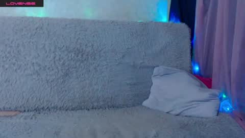 Molly1sex online show from July 3, 10:06 am