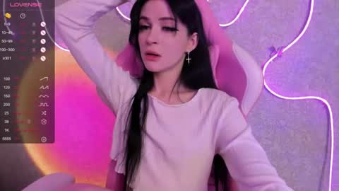 Molly - online show from August 10, 4:47 am