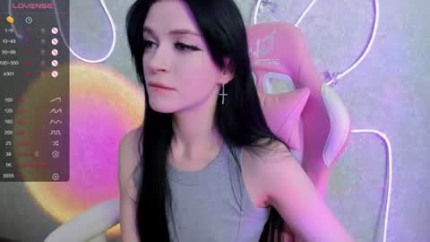 Molly - online show from August 11, 6:48 am