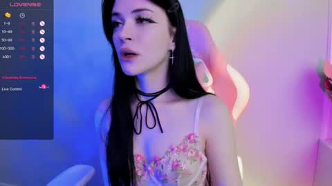 Molly - online show from August 15, 2:15 am