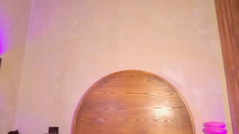 Molly Jackson online show from August 7, 1:27 am