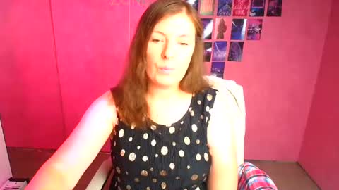 Molly online show from August 9, 11:55 am