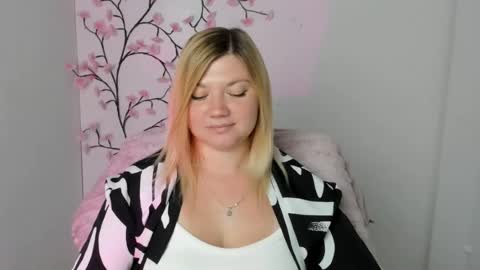 Molly online show from August 9, 12:28 pm