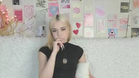 Milena online show from August 9, 7:15 pm