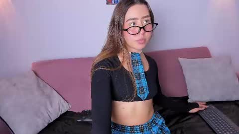 Molly online show from July 29, 4:25 pm