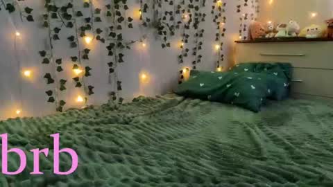 Molly online show from July 19, 1:24 pm