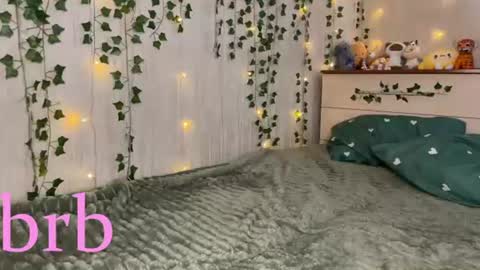 Molly online show from August 8, 11:21 am
