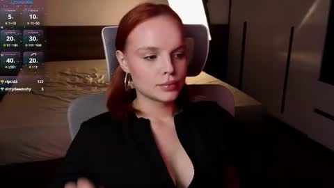 Molly online show from August 13, 5:05 pm