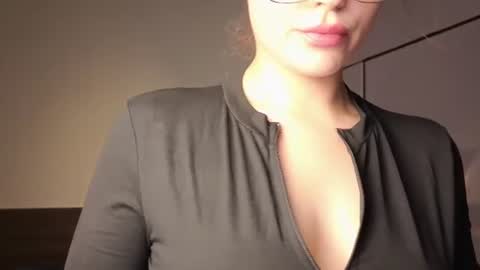 Molly online show from August 14, 3:04 pm