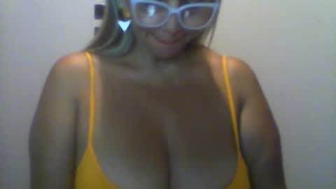 Molly Bunny online show from June 25, 4:37 am