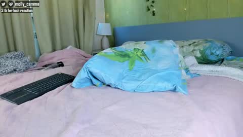 Molly online show from June 20, 4:40 pm