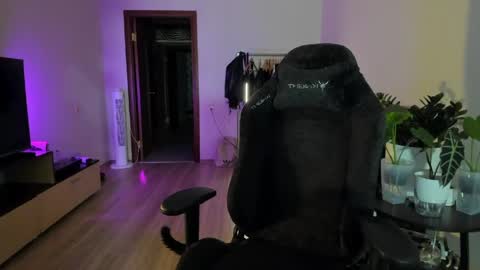 mollydangerous online show from May 26, 5:36 pm