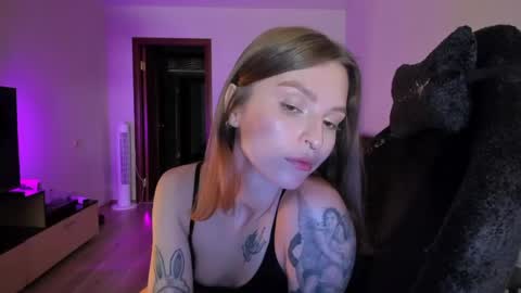 mollydangerous online show from May 26, 6:42 pm