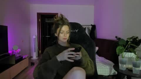 mollydangerous online show from May 31, 5:37 pm