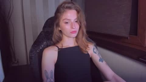 mollydangerous online show from July 1, 7:48 pm
