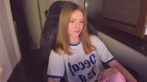 mollydangerous online show from July 28, 6:36 pm