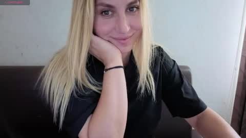 Nica    follow me   online show from August 14, 10:52 am
