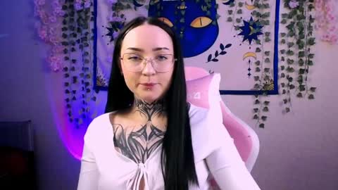 mollymeooww online show from April 9, 10:56 am