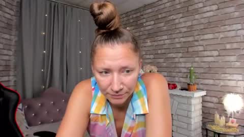 MollyNay online show from August 5, 1:03 am