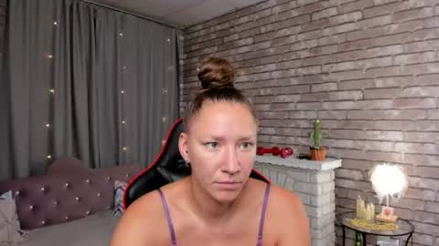 MollyNay online show from August 16, 12:25 am