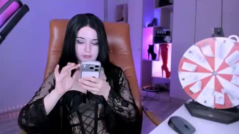Molly online show from August 10, 12:34 am