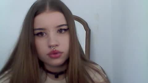 Molly online show from August 5, 3:32 pm