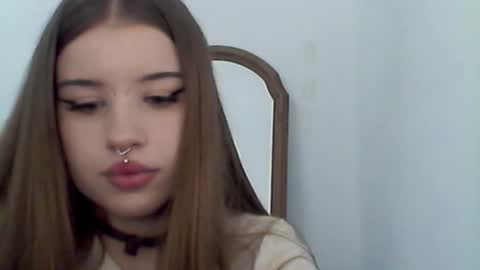 Molly online show from August 5, 4:38 pm