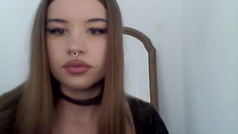 Molly online show from August 14, 7:17 pm