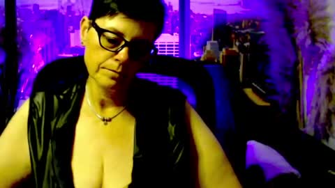 MollySun Nina Randmann online show from July 5, 6:44 pm