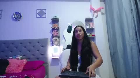 ANDREA online show from June 21, 2:45 am