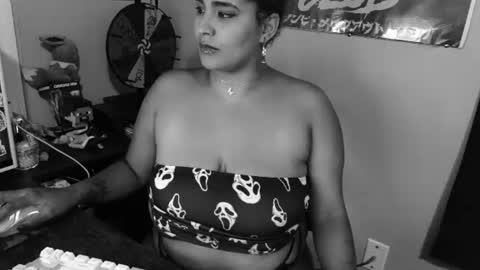 mommybubbles online show from August 3, 10:39 pm