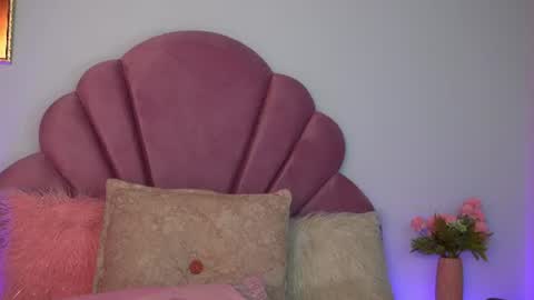 Kendall Evanz online show from August 4, 1:57 am