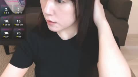 Momo online show from August 11, 3:52 am