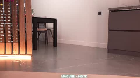 follow my fansly to see more online show from August 6, 5:56 pm