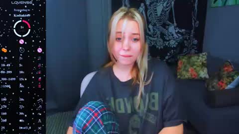   online show from August 13, 6:22 pm