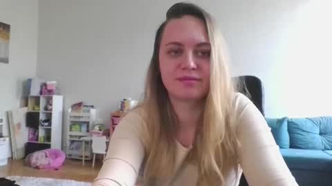 monarise online show from April 30, 10:07 am
