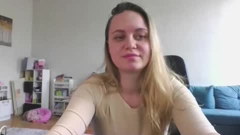 monarise online show from April 30, 12:19 pm