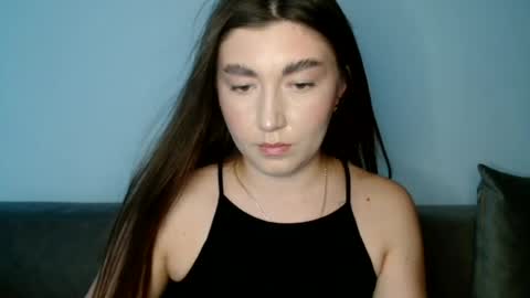 sweet girl and shine body online show from July 30, 12:23 pm