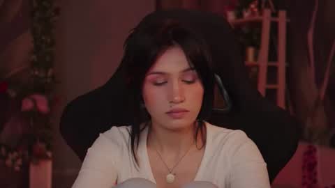 monica online show from August 4, 6:32 am