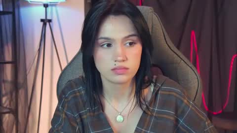 monica online show from August 5, 12:52 am