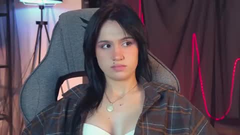 monica online show from August 5, 4:43 am