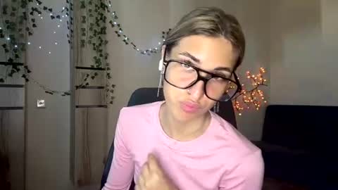 Rossy online show from August 7, 3:39 am